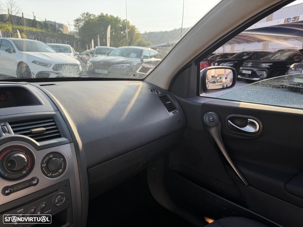 Renault Mégane 1.5 dCi Dynamique - 12