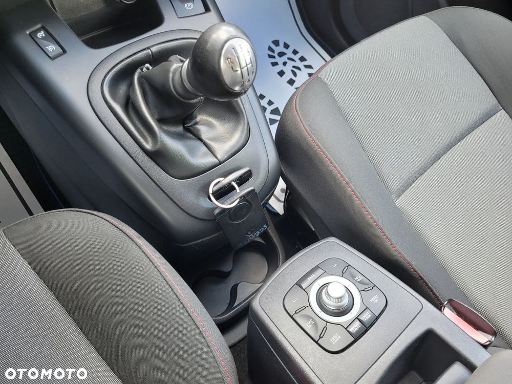 Renault Scenic 1.6 16V 110 TomTom Edition - 26