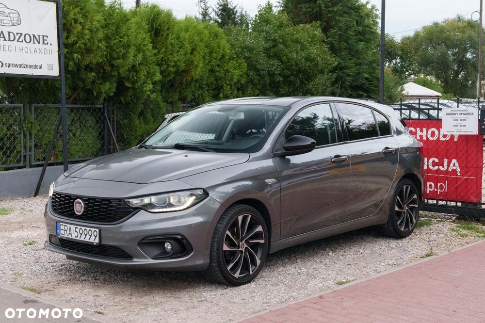 Fiat Tipo 1.4 T-Jet S-Design - 1