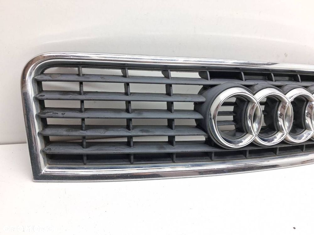 ATRAPA GRILL ZNACZEK AUDI A4 B6 8E0853651F - 2