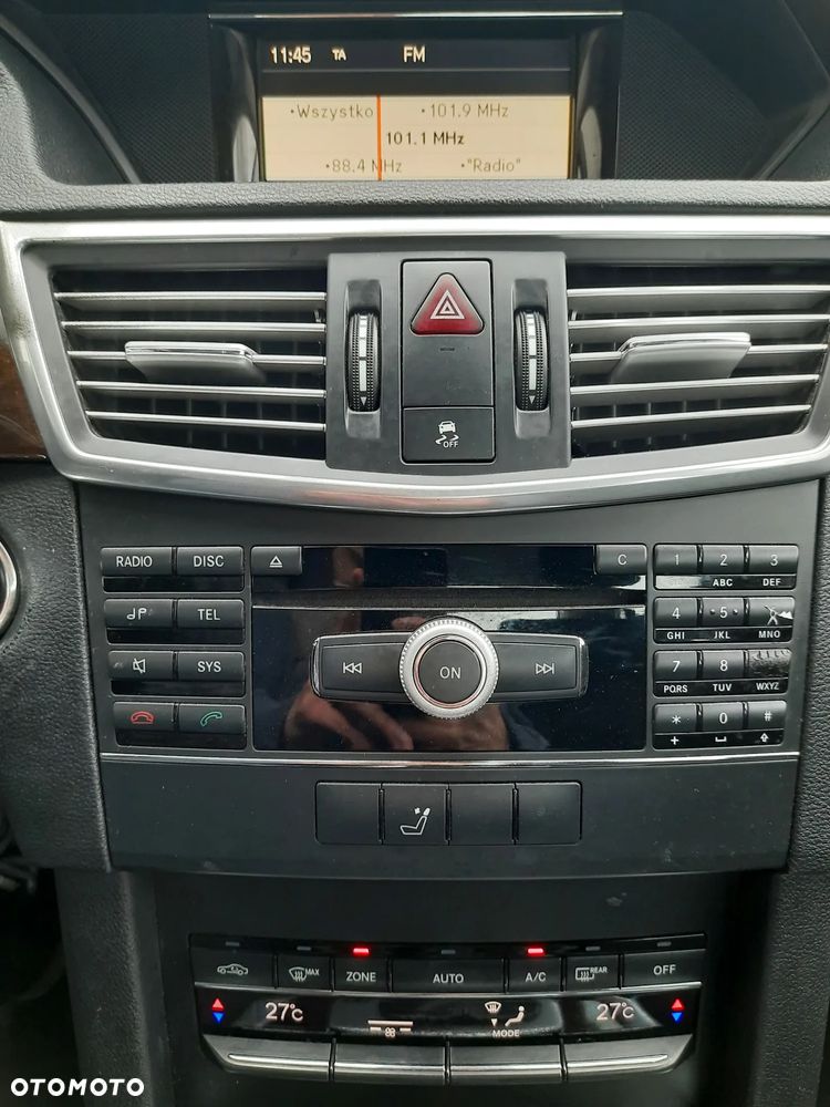 Mercedes-Benz Klasa E 250 CDI DPF BlueEFFICIENCY Automatik - 17