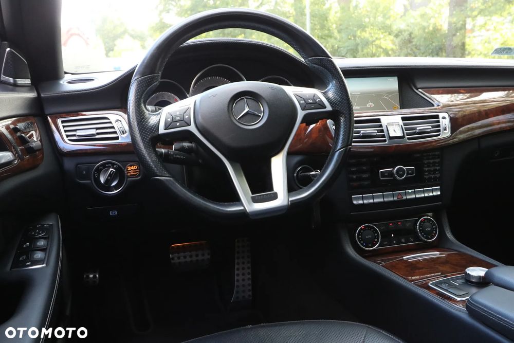 Mercedes-Benz CLS 350 CDI 4-Matic BlueEff - 38