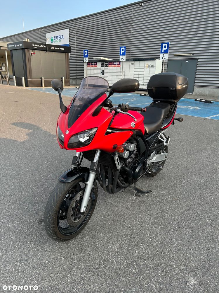 Yamaha FZS - 1