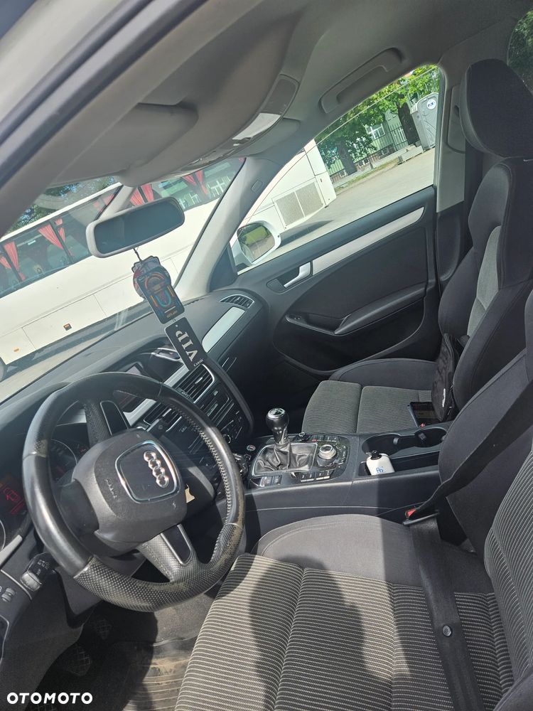 Audi A4 Limousine - 13