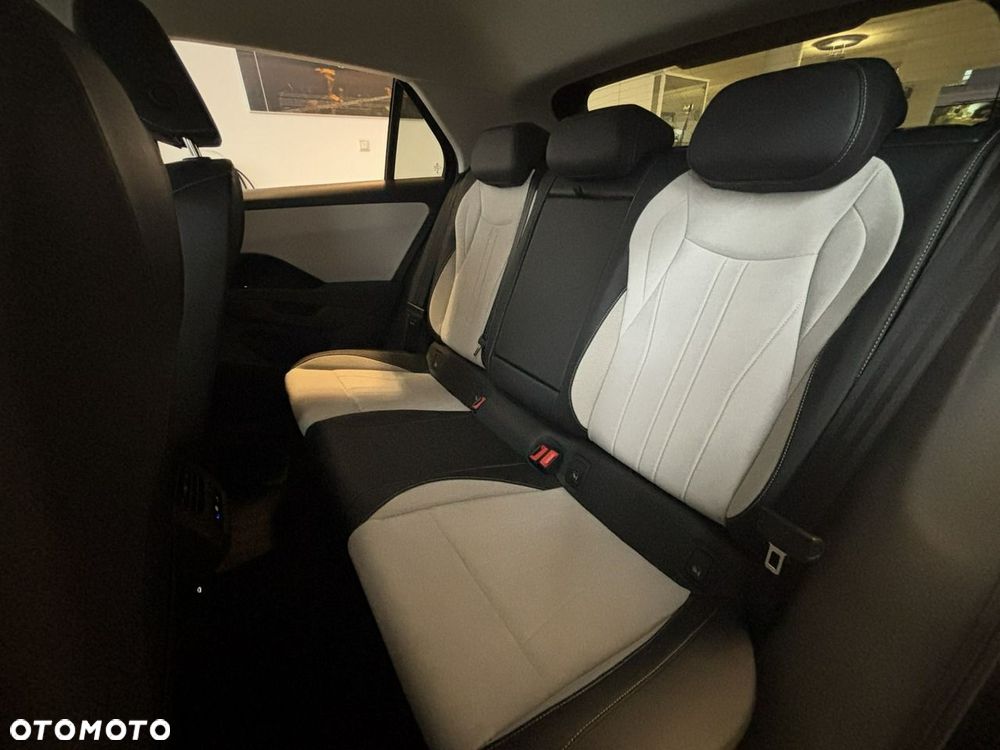 Volkswagen T-Roc 1.5 eTSI Style DSG - 15
