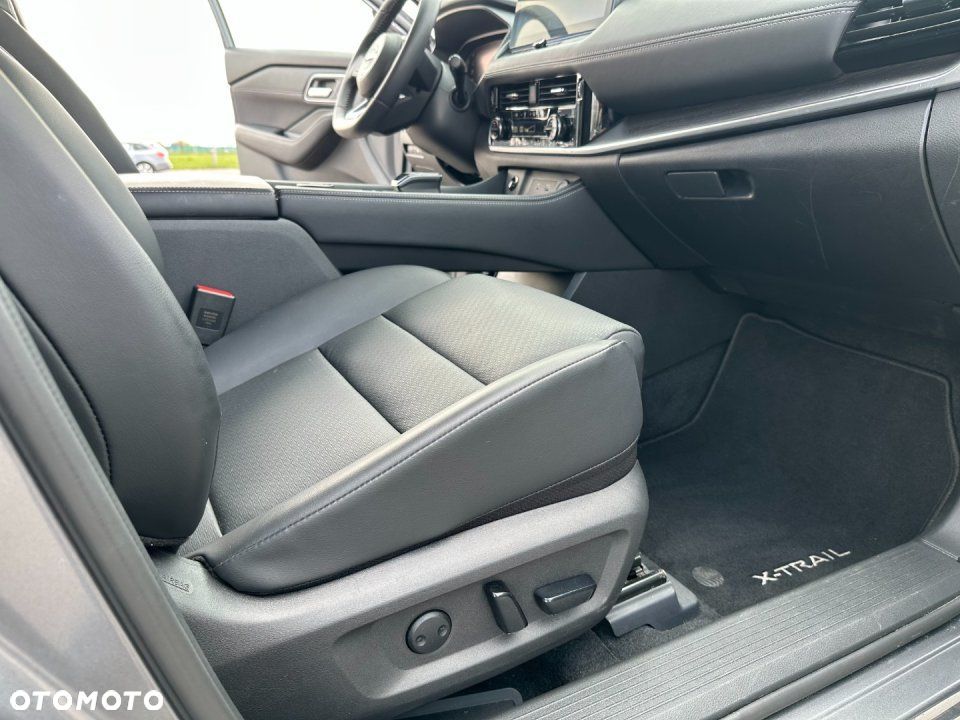 Nissan X-Trail - 28