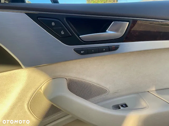 Audi A8 3.0 TDI L Quattro - 25