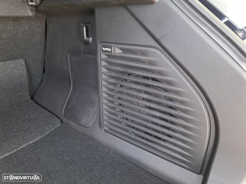 Suzuki e Vitara 61 kWh S3 4WD - 35