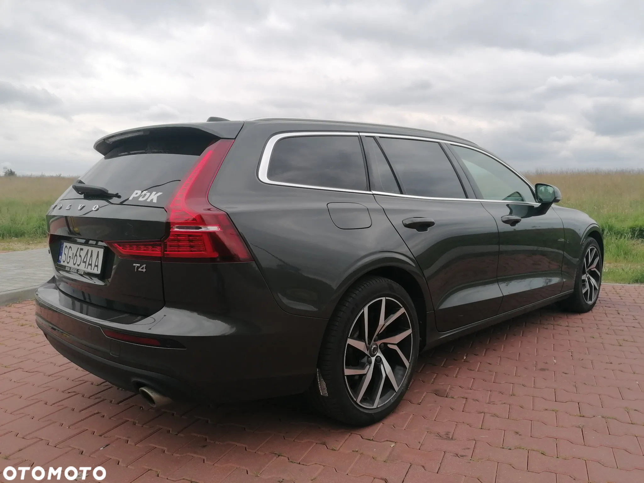 Volvo V60 T4 Momentum - 14
