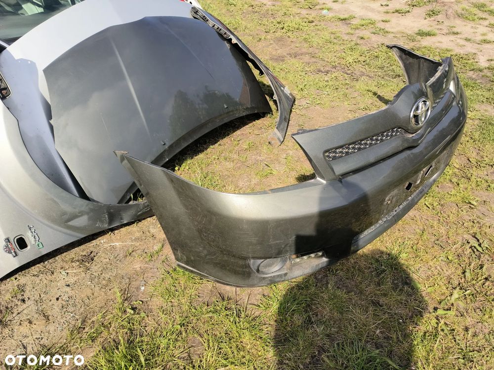 zderzak przedni przód grill TOYOTA COROLLA VERSO 04-08 - 4