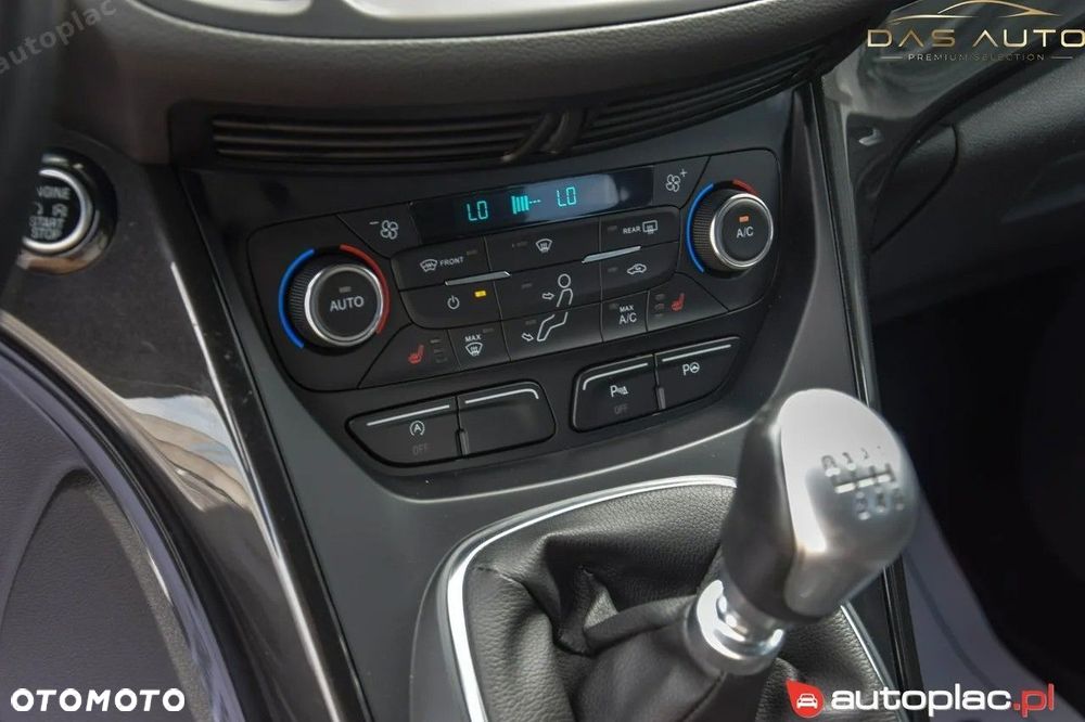 Ford Kuga 1.5 EcoBoost 2x4 ST-Line - 23