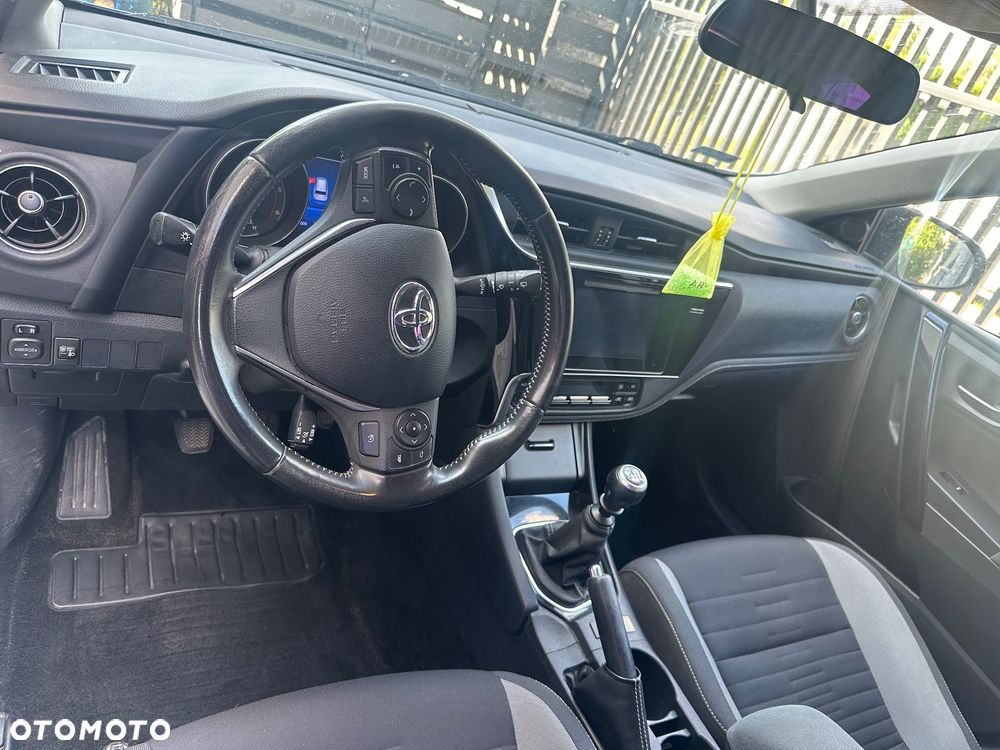 Toyota Auris 1.6 D-4D Dynamic - 15