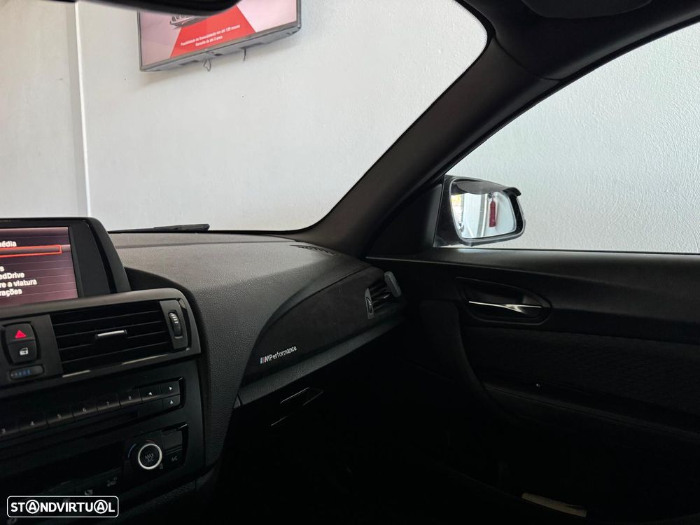 BMW 116 d Pack M - 14