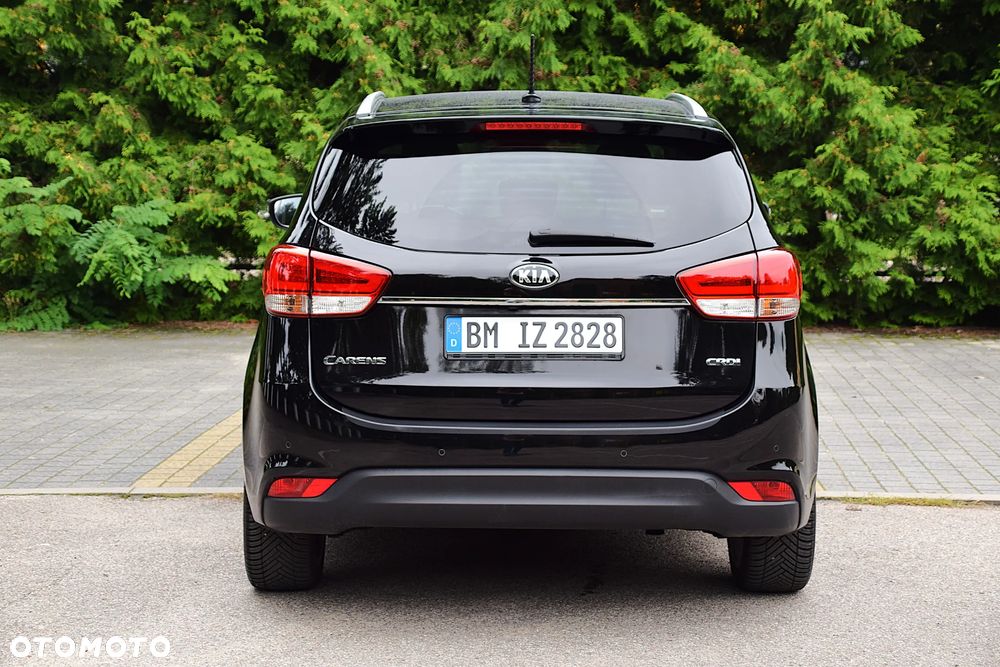 Kia Carens 1.7 CRDi XL 7os - 17