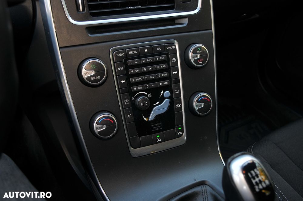 Volvo V60 D2 Kinetic - 12