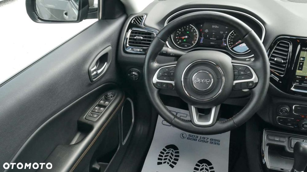 Jeep Compass - 11