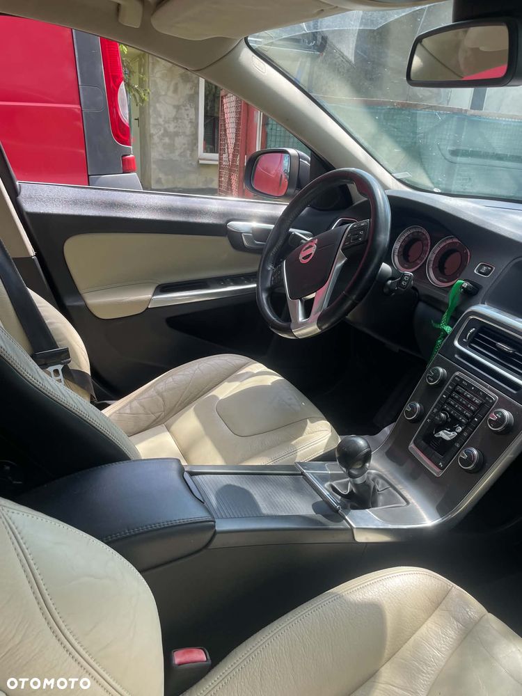 Volvo V60 D3 - 4