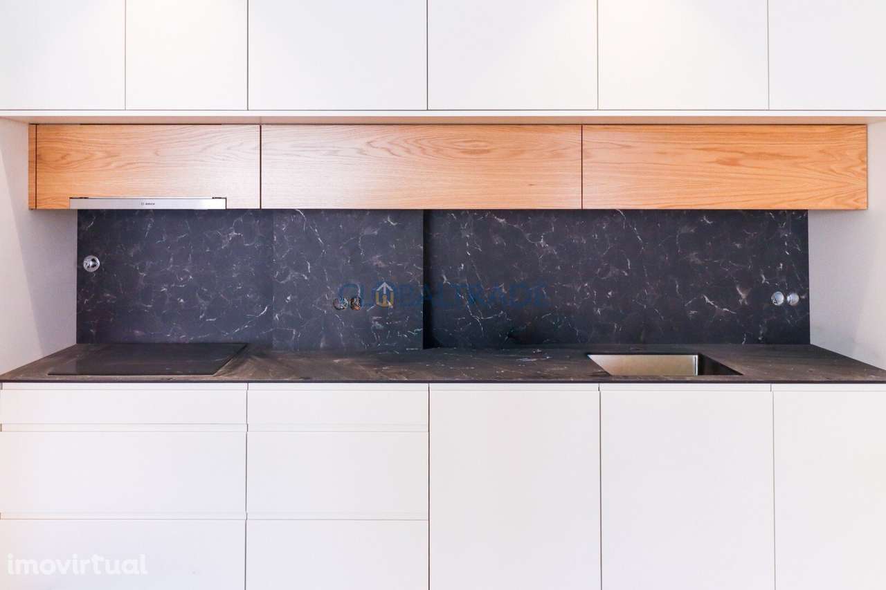 Apartamento T2 Renovado & Equipado em Alfena - Grande imagem: 4/39