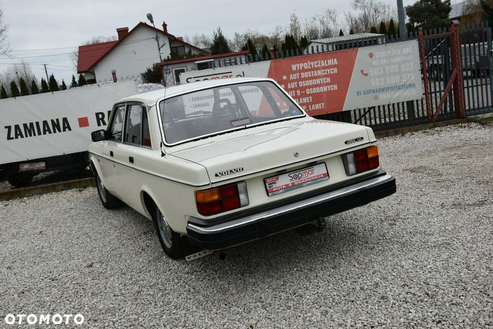 Volvo Seria 200 - 19