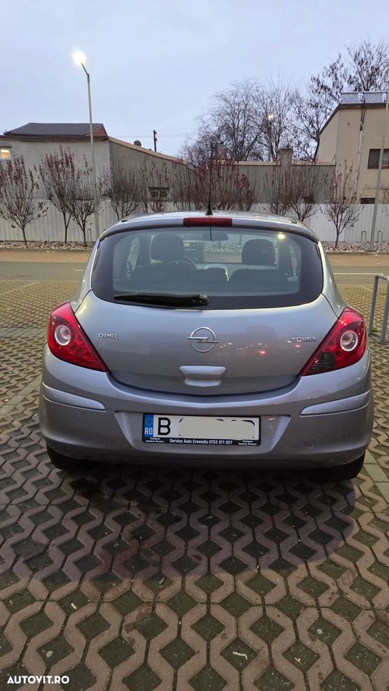 Opel Corsa 1.2i Easytronic Cosmo - 8