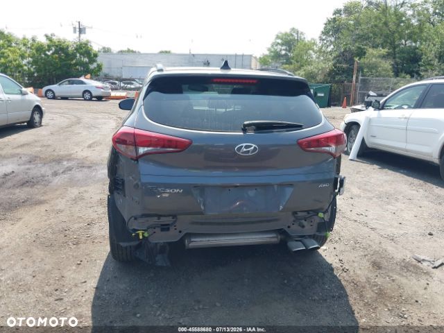 Hyundai Tucson - 10