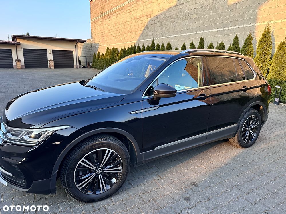 Volkswagen Tiguan 2.0 TSI 4Mot Elegance DSG - 2
