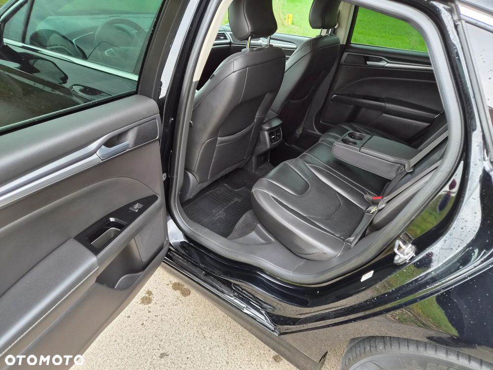 Ford Mondeo 2.0 TDCi STart-Stopp PowerShift-Aut ST-Line - 11
