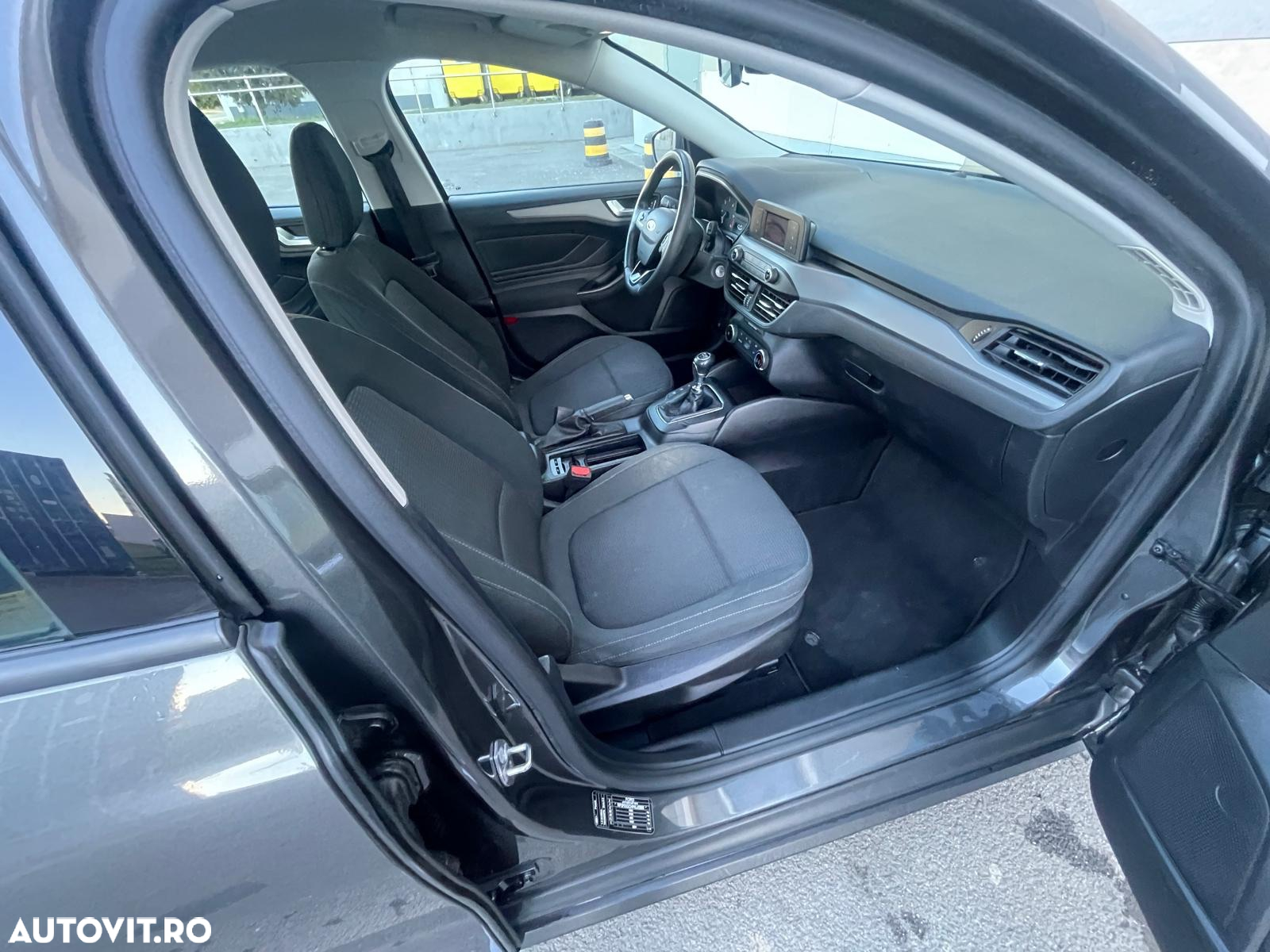 Ford Focus Turnier 1.5 TDCi ECOnetic 88g Start-Stopp-Sy Business - 11