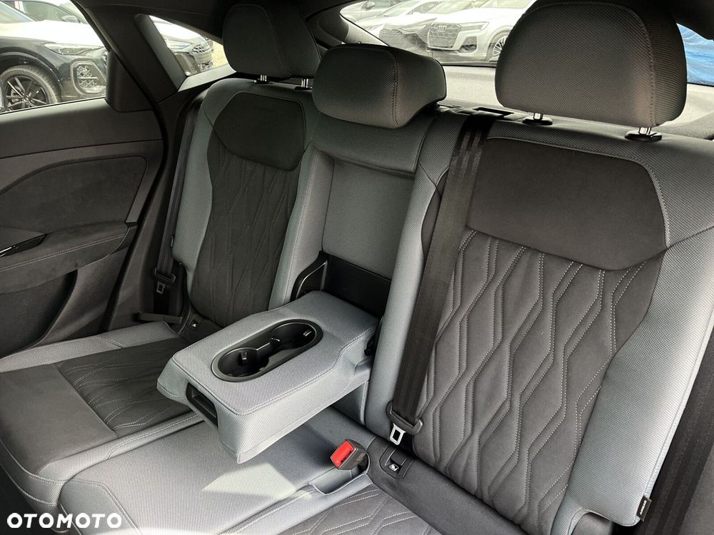 Audi Q3 Sportback - 19