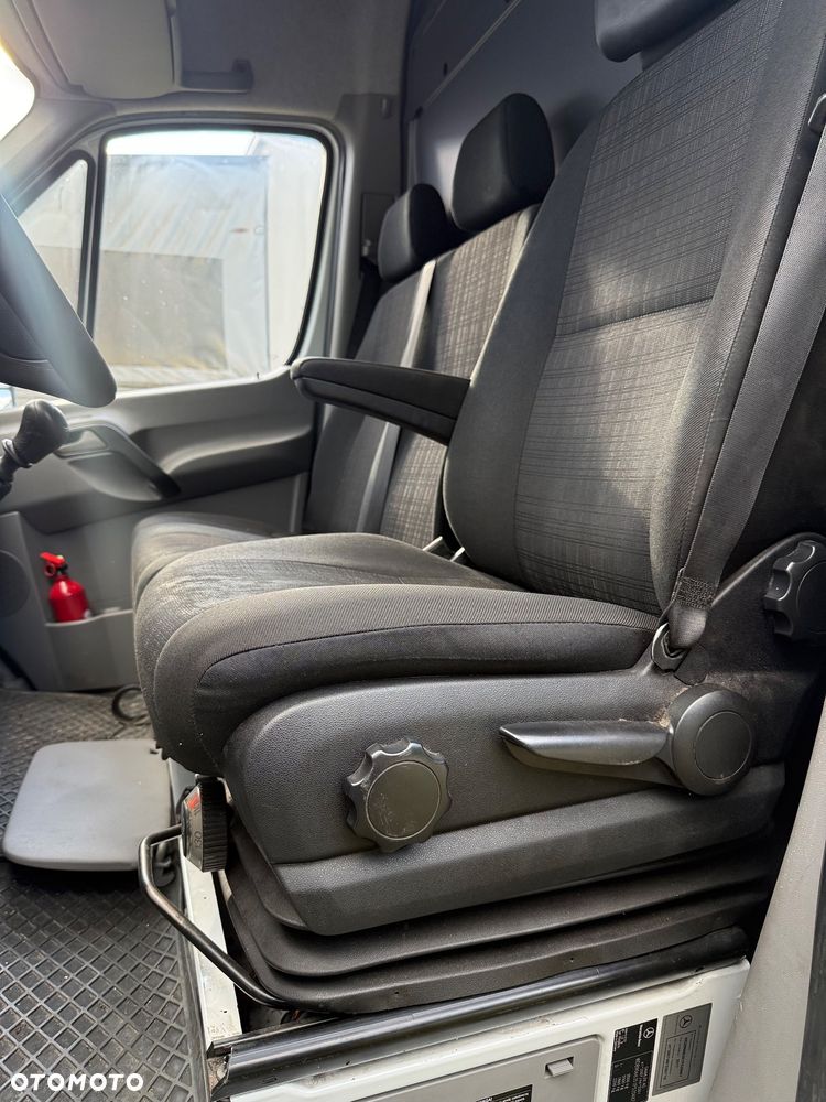 Mercedes-Benz Sprinter - 8