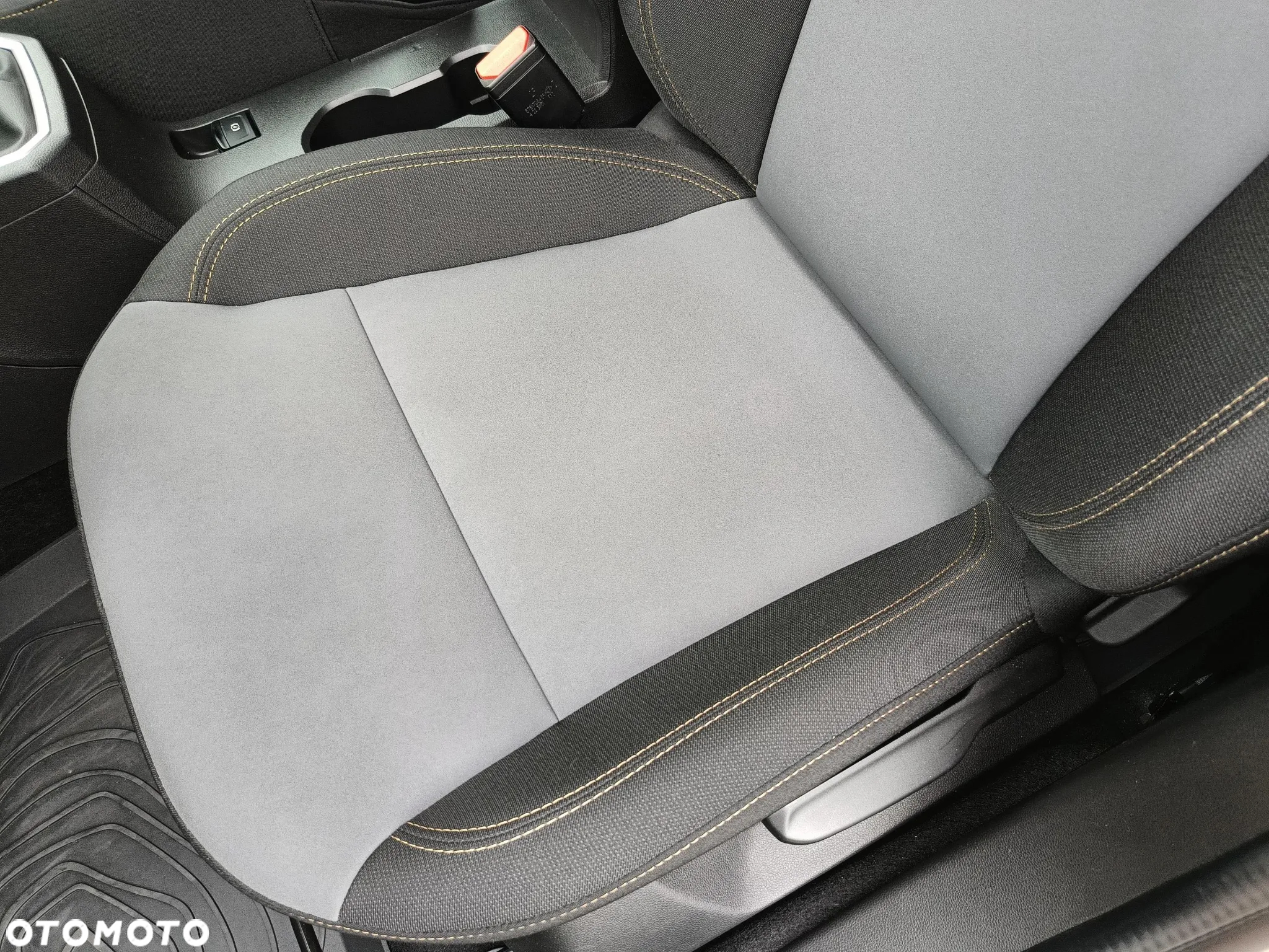 Dacia Jogger 1.0 TCe Extreme 7os - 12