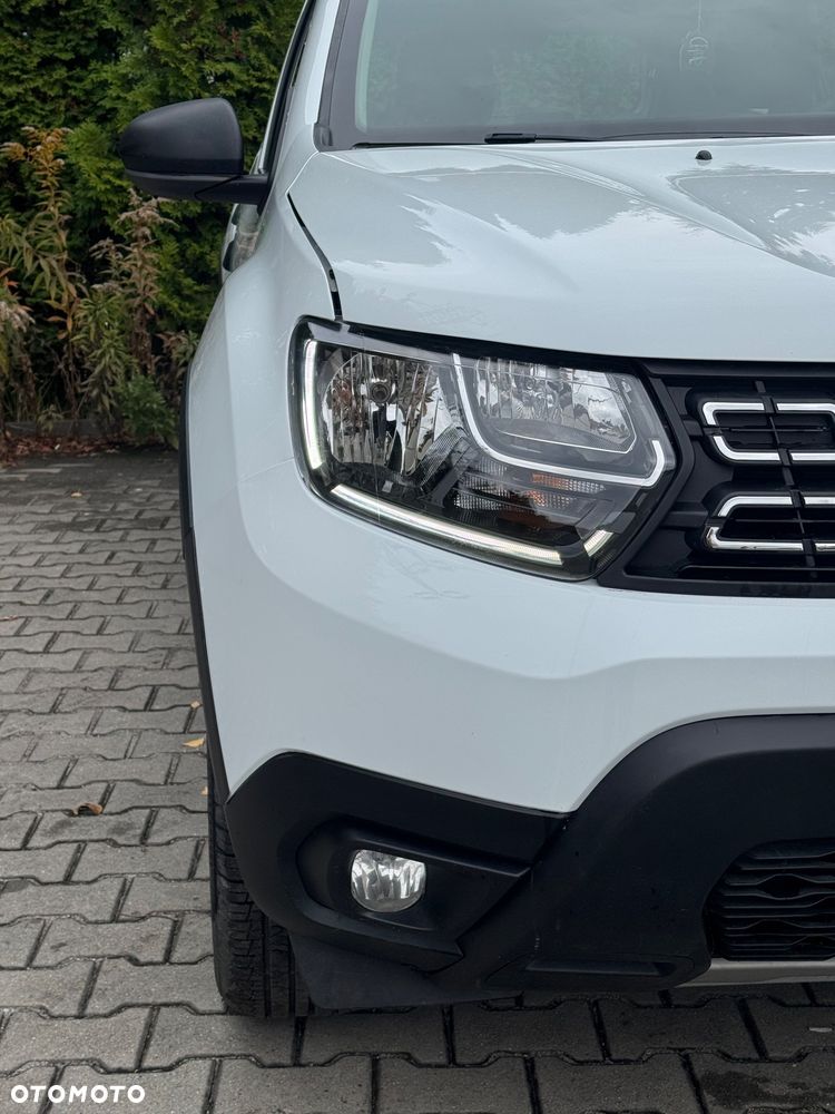 Dacia Duster 1.0 TCe SL Celebration - 9