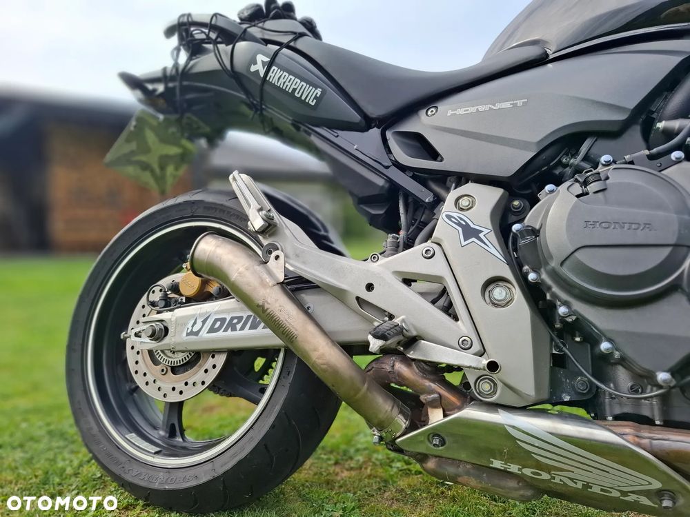 Honda Hornet - 12