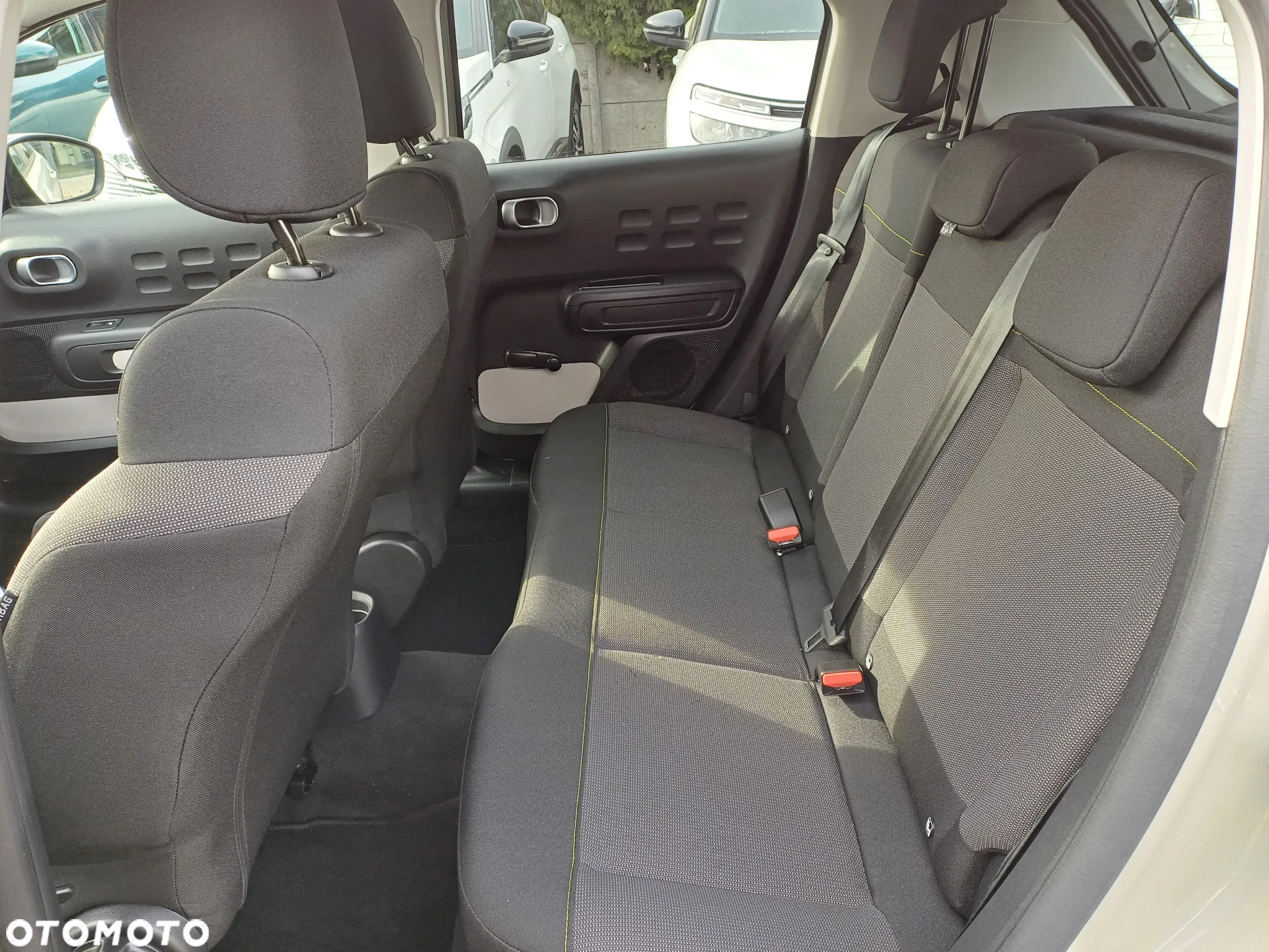 Citroën C3 1.2 PureTech C-Series - 12
