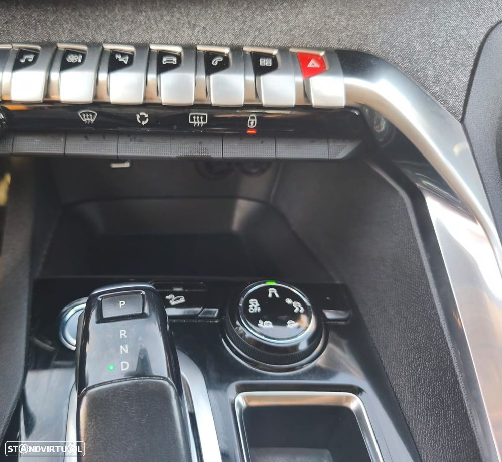 Peugeot 3008 1.6 BlueHDi Crossway EAT6 - 20