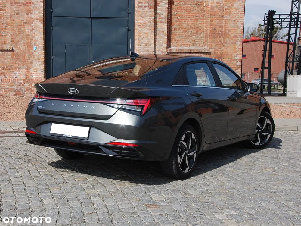 Hyundai Elantra 1.6 Smart - 6