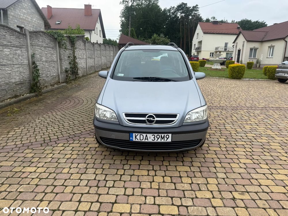 Opel Zafira 1.6 16V Club - 2