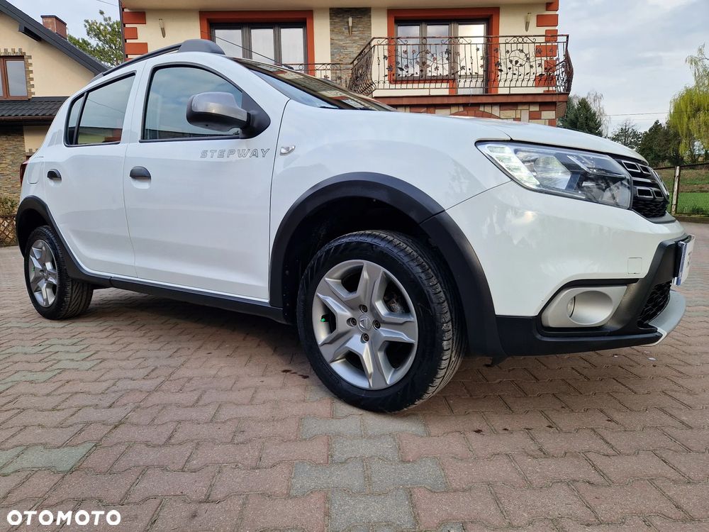 Dacia Sandero 0.9 TCe Laureate S&S - 11