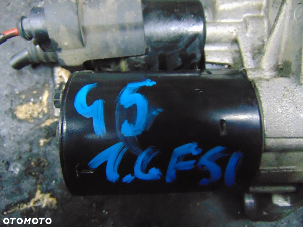 Rozrusznik golf 5 1,6 FSI