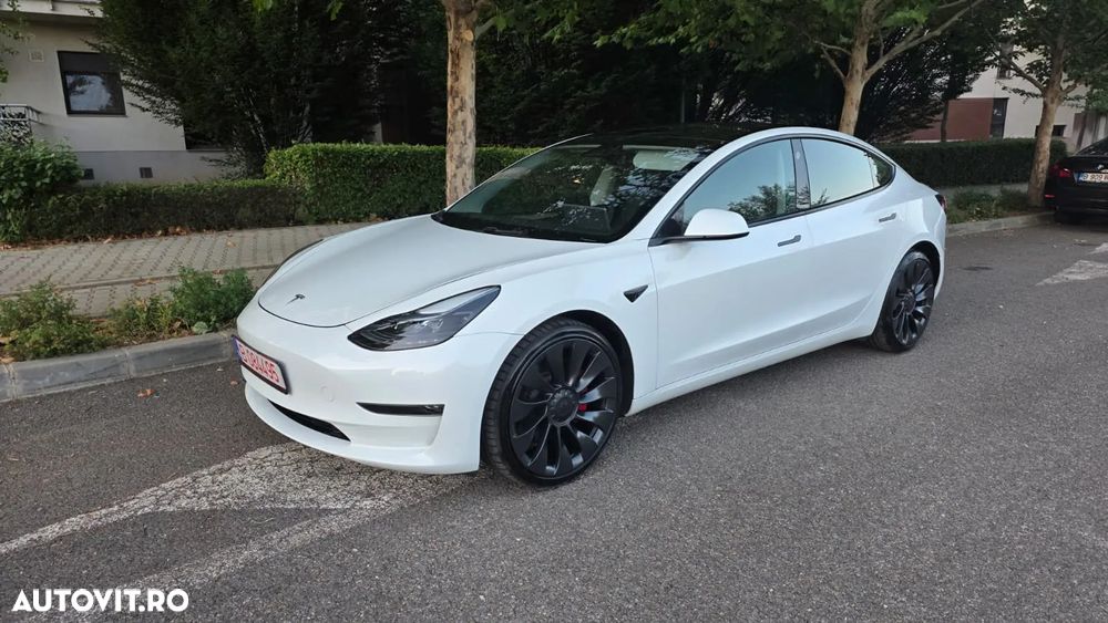 Tesla Model 3 Performance - 1