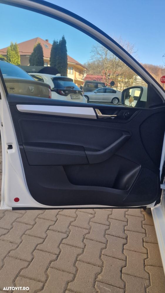 Skoda RAPID 1.0 TSI Ambition - 14