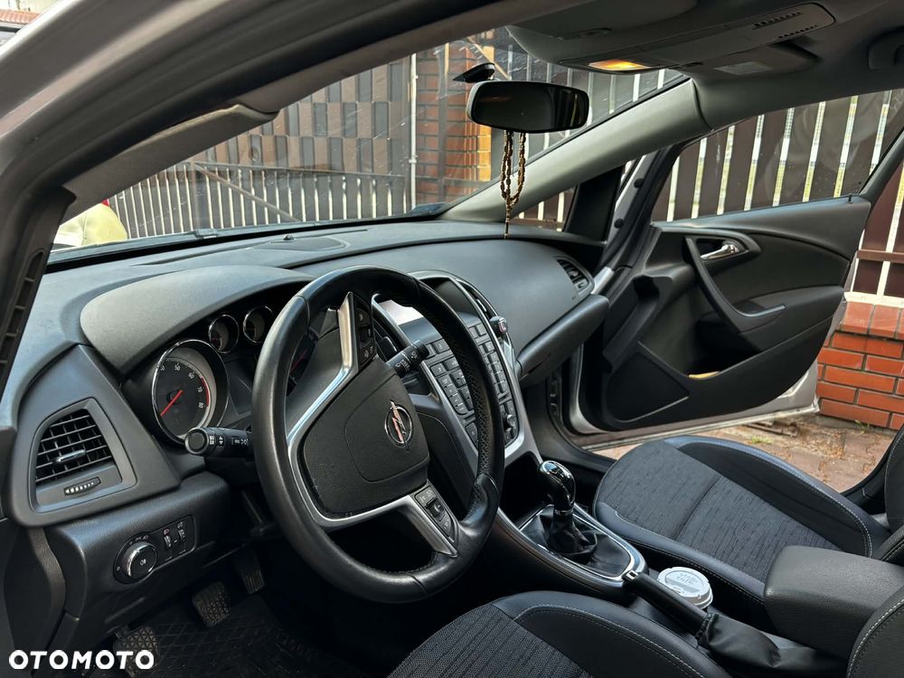 Opel Astra 1.4 T Enjoy EU6 - 7