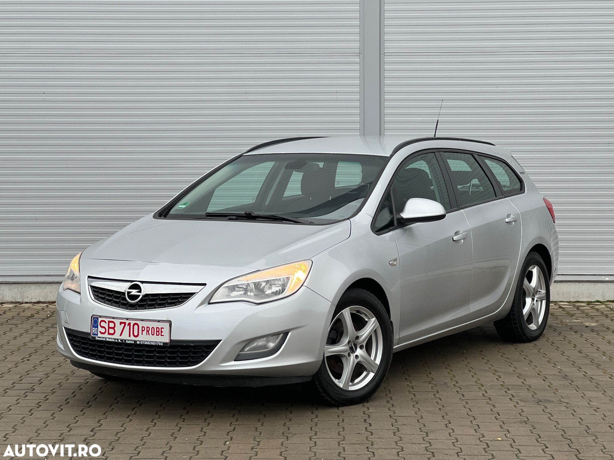 Opel Astra 1.7 CDTI DPF Sports Tourer Exklusiv - 1