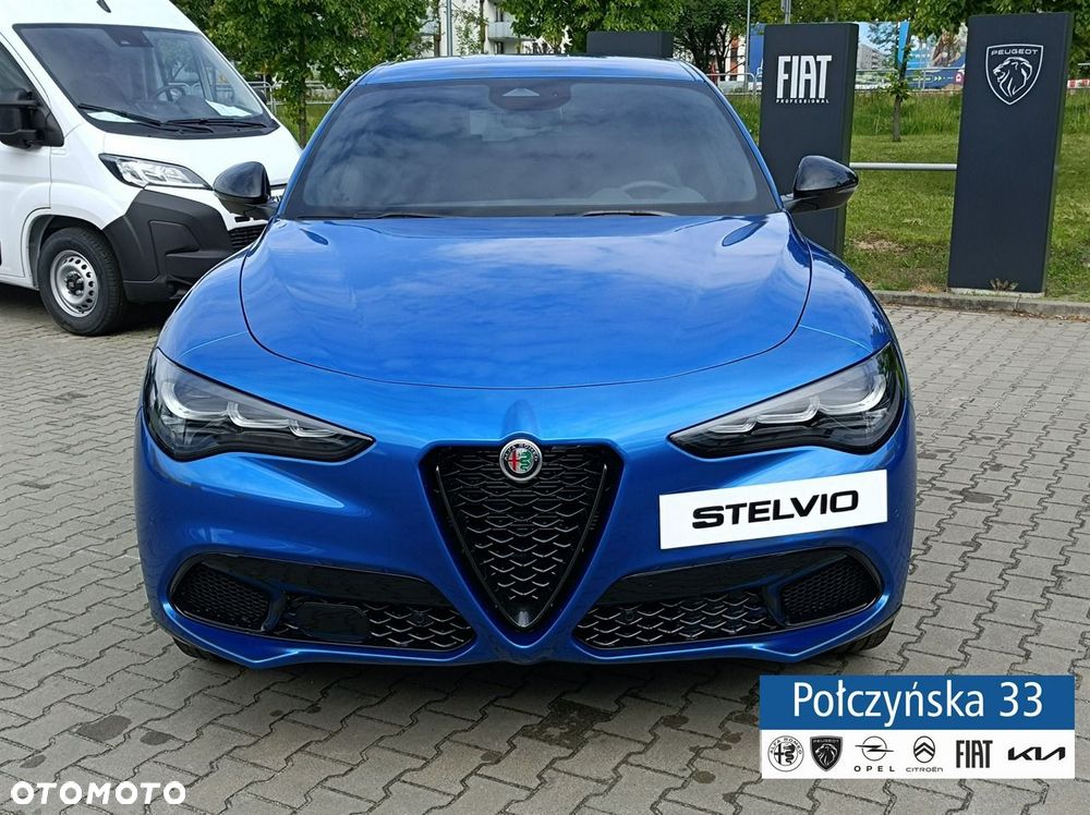 Alfa Romeo Stelvio - 15
