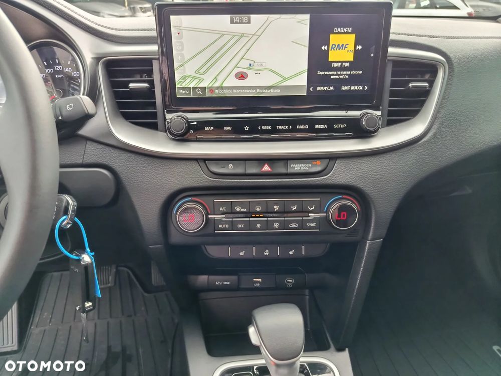 Kia Ceed 1.5 T-GDI M DCT - 12