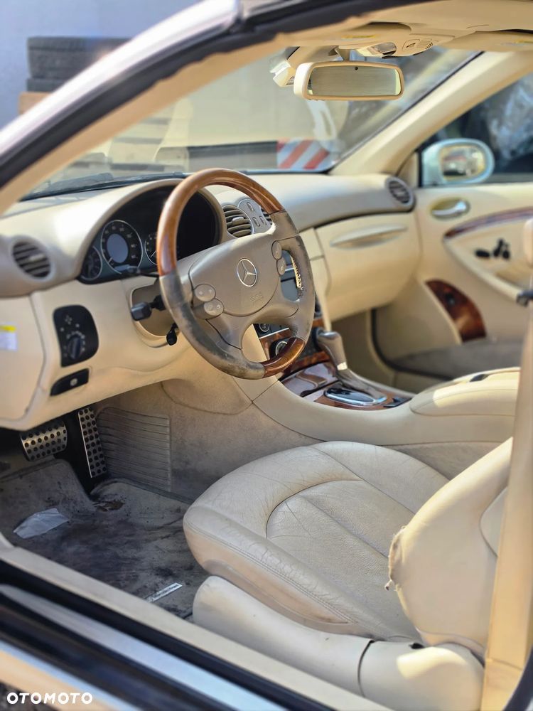Mercedes-Benz CLK - 9