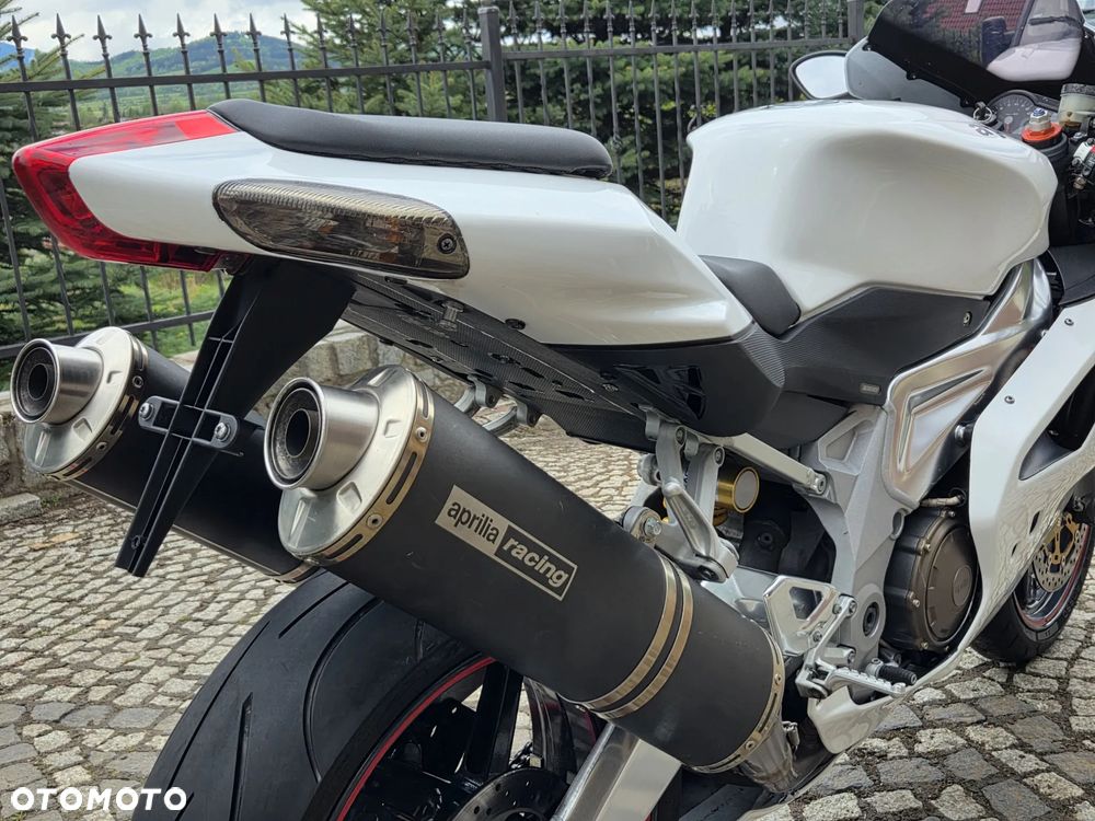 Aprilia RSV - 33