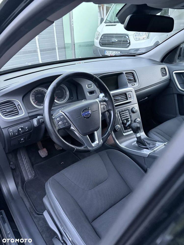 Volvo V60 D3 Summum - 9