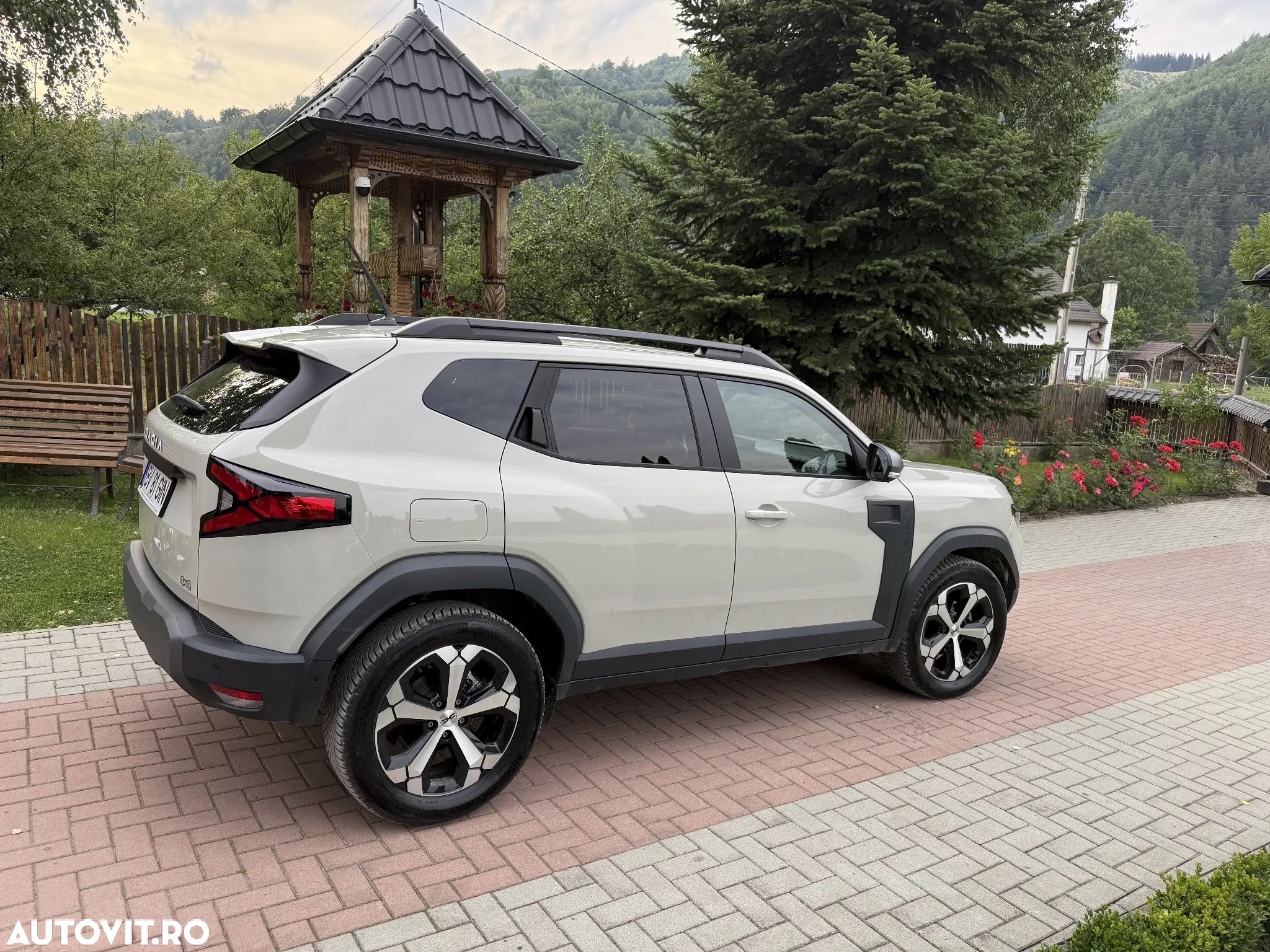Dacia Duster TCe 130 4X4 MHEV Journey - 1