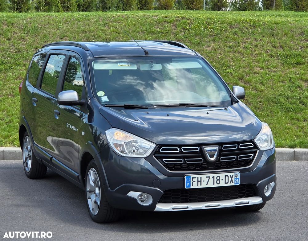 Dacia Lodgy 1.5 Blue dCi Stepway - 3
